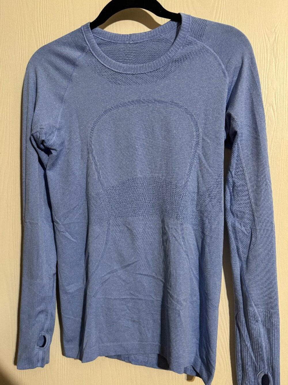 Lululemon Swiftly Tech Long Sleeve 2.0 Women Size 8 crewneck Workout Top